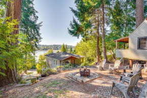 Gig Harbor Home Large Deck, Outdoor Dining Area